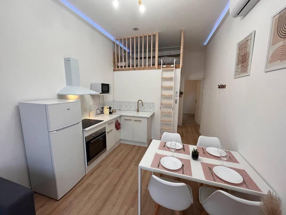 Montsejour - Logement Climatise Netflix, Mezzanine Carcassonne Esterno foto